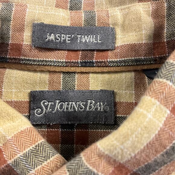 St. John’s Bay Plaid Jaspe Twill Button Up Shirt Size M Tan Long Sleeve Casual - Picture 5 of 8